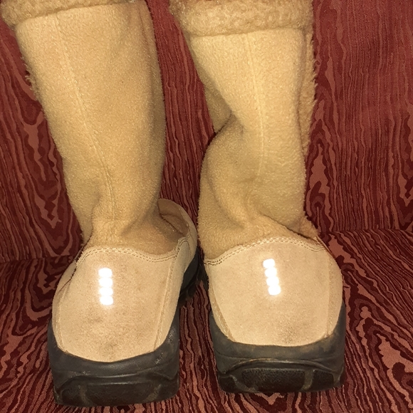 LANDS' END TAN FLUX FUR LINING WOMEN'S SIZE 9 - Picture 3 of 9